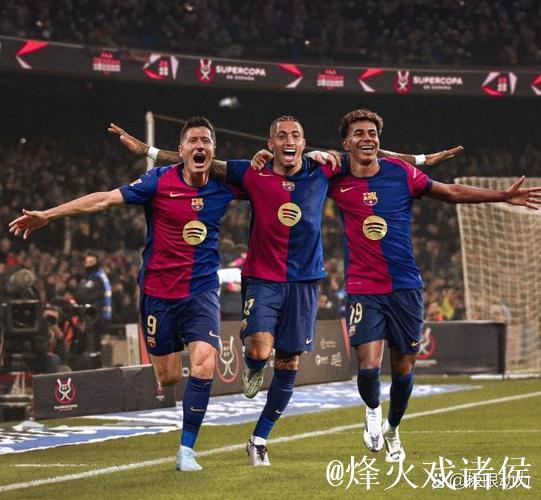 拉神双响助巴萨2:0获7连胜,亚马尔低迷,领先皇马7分 拉神双响助巴萨2:0获7连胜,亚马尔低迷,领先皇马7分